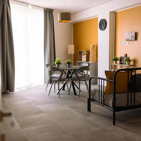 Borgo Cavour Luxury - Centro Storico Apartmán *